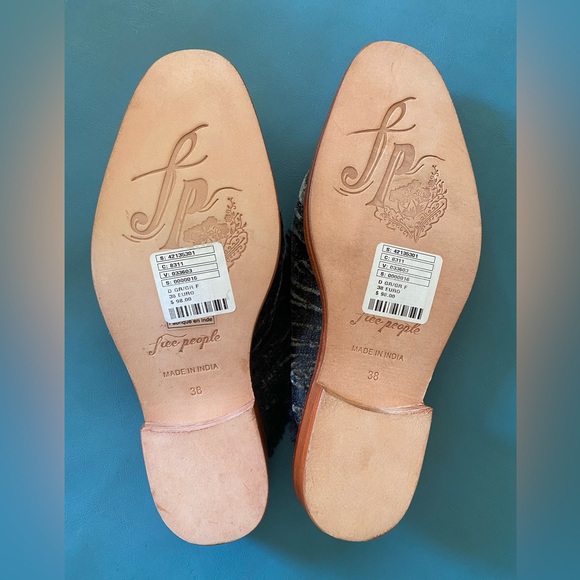 Free People Slides - Picture 2 of 4